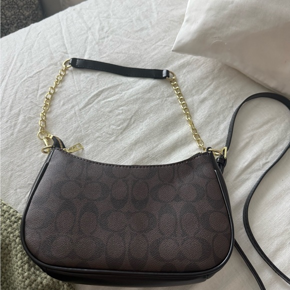 Purse - Picture 2 of 5